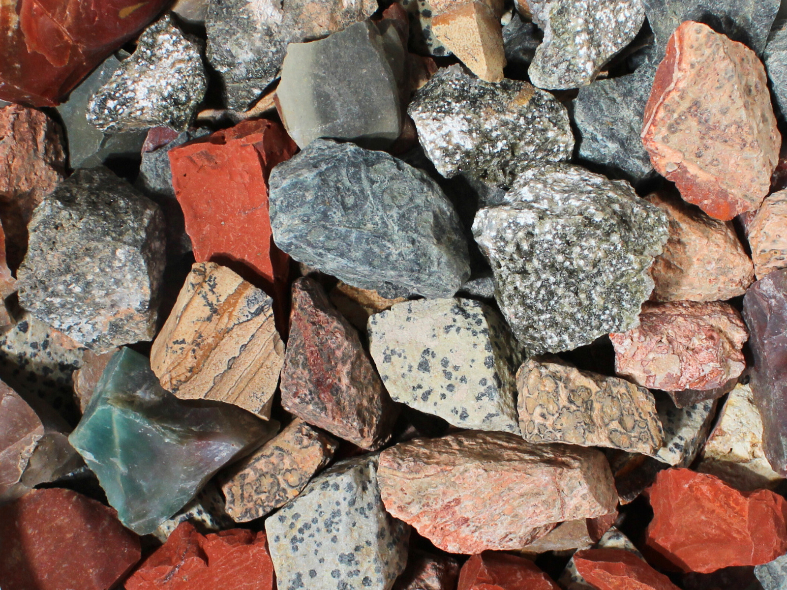 Jasper Mix - 8 Stone from Mexico, Madagascar, Brazil - Rough Rocks for Tumbling