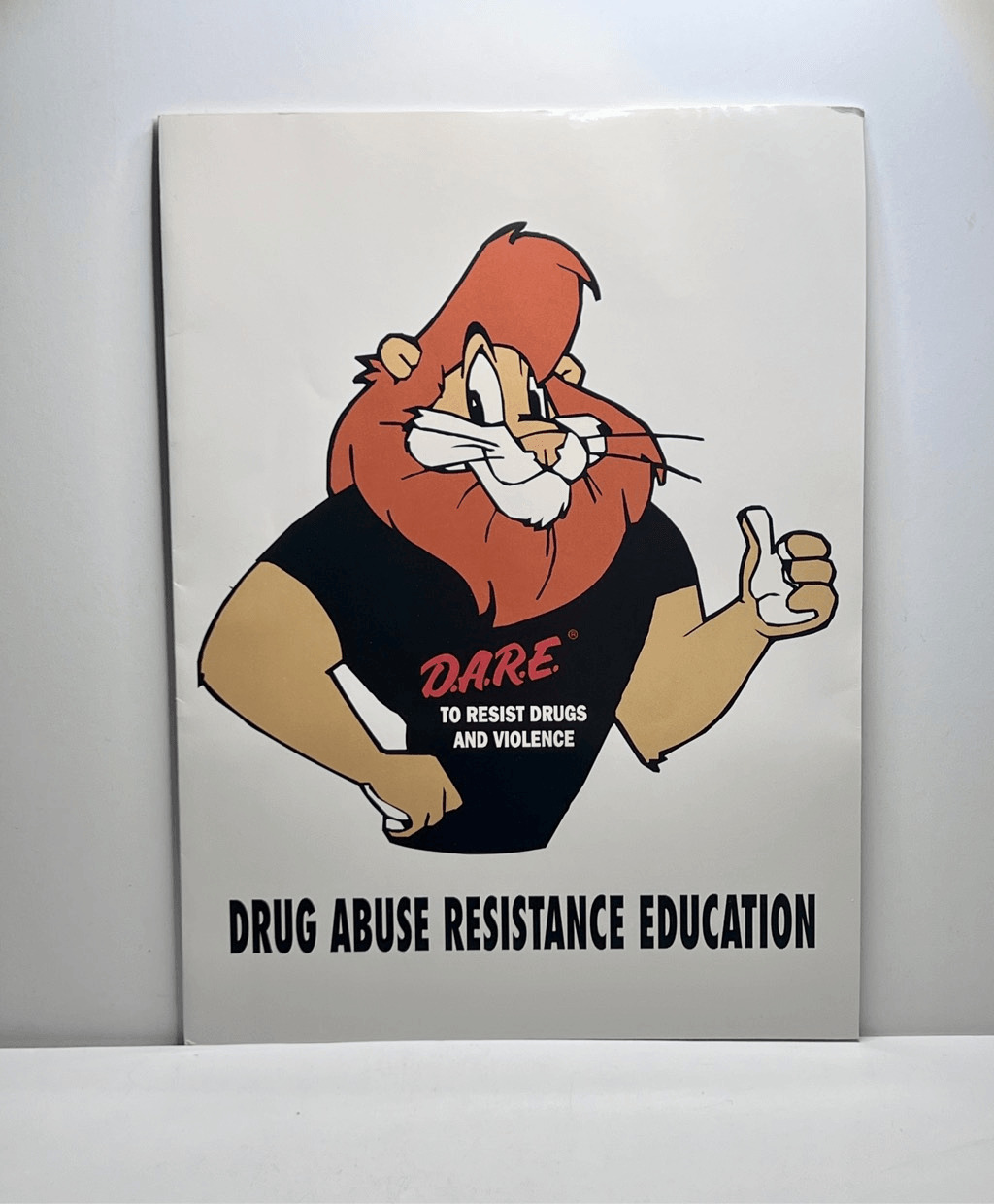 D.A.R.E. Dare Darren the Lion Folder Drug Abuse Resistance Education Vintage