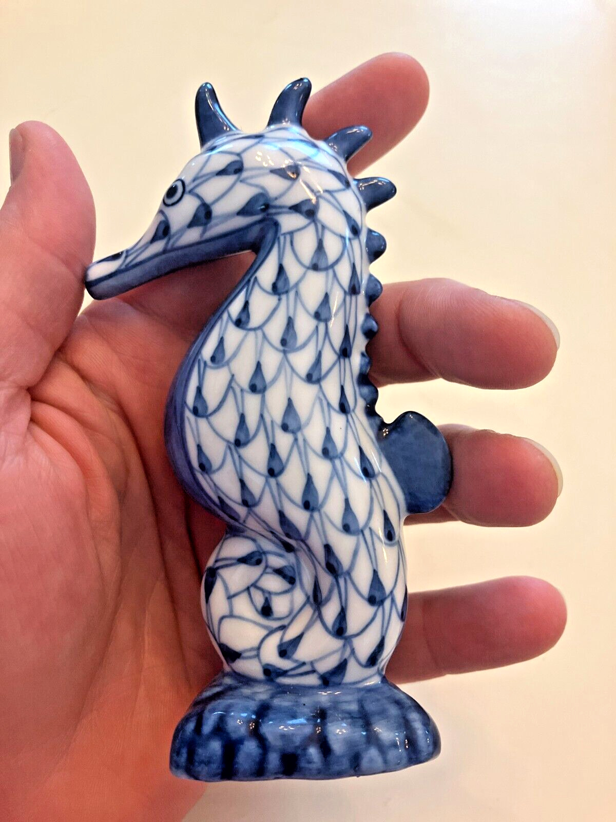 Andrea by Sadek SEA HORSE BLUE FISHNET Porcelain Figurine BEACH Nautical