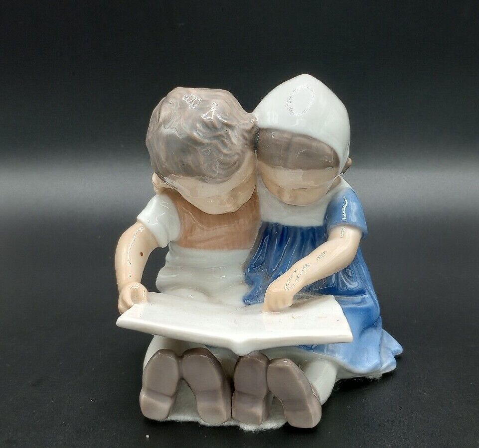 Bing & Grondahl # 1567  boy & girl reading children 4\