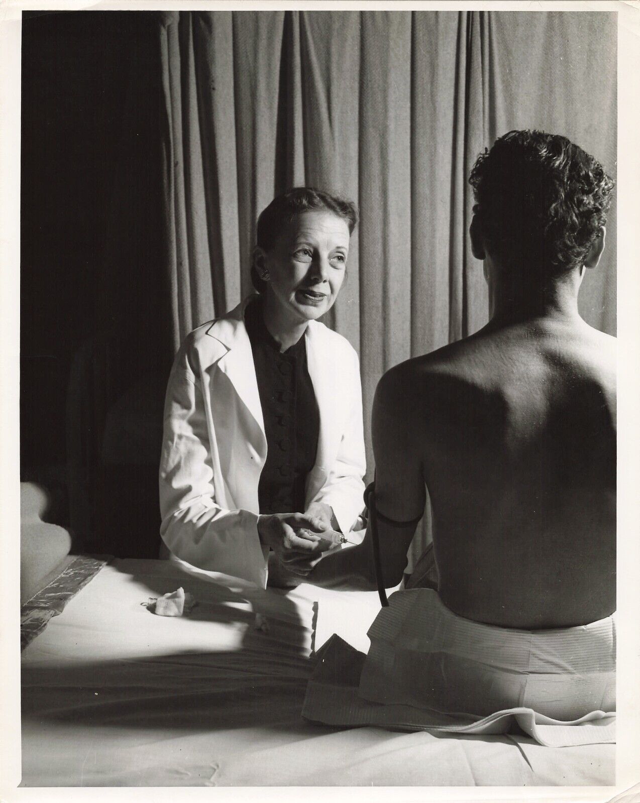 Dr Jeanne Bateman 1954 Press Photo Chemo Cancer George Washington Univer. *P88b
