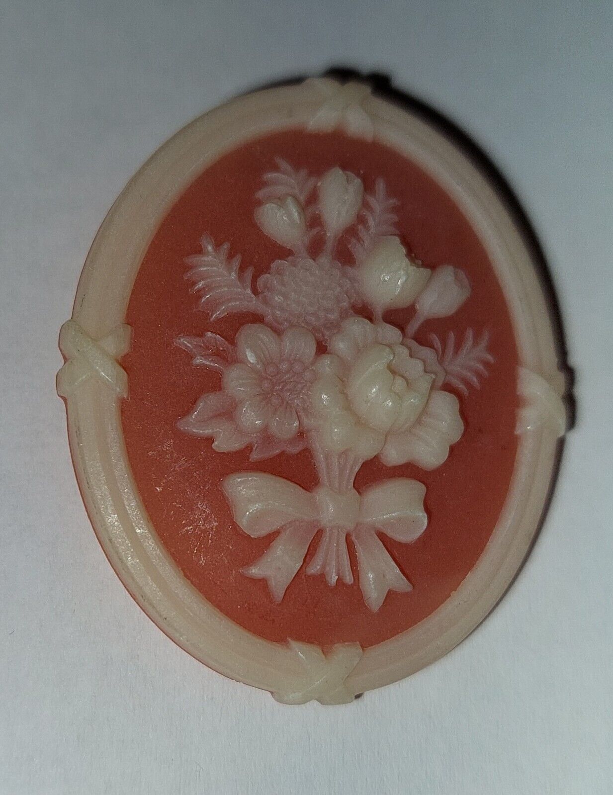 Vintage 1982 Avon Pink Cream Colored Floral Bouquet Cameo Brooch
