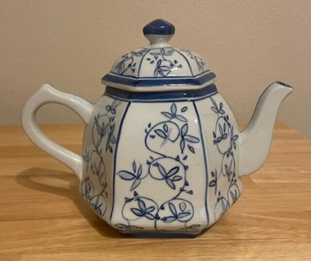 Thailand Teapot Hexagon Shape w/Blue Flowers on White Background Pre-Owned