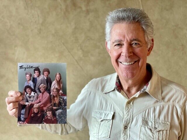 Welcome to BARRY WILLIAMS DIRECT 8x10 PHOTO #2 SIGNED TO YOU * THE BRADY BUNCH