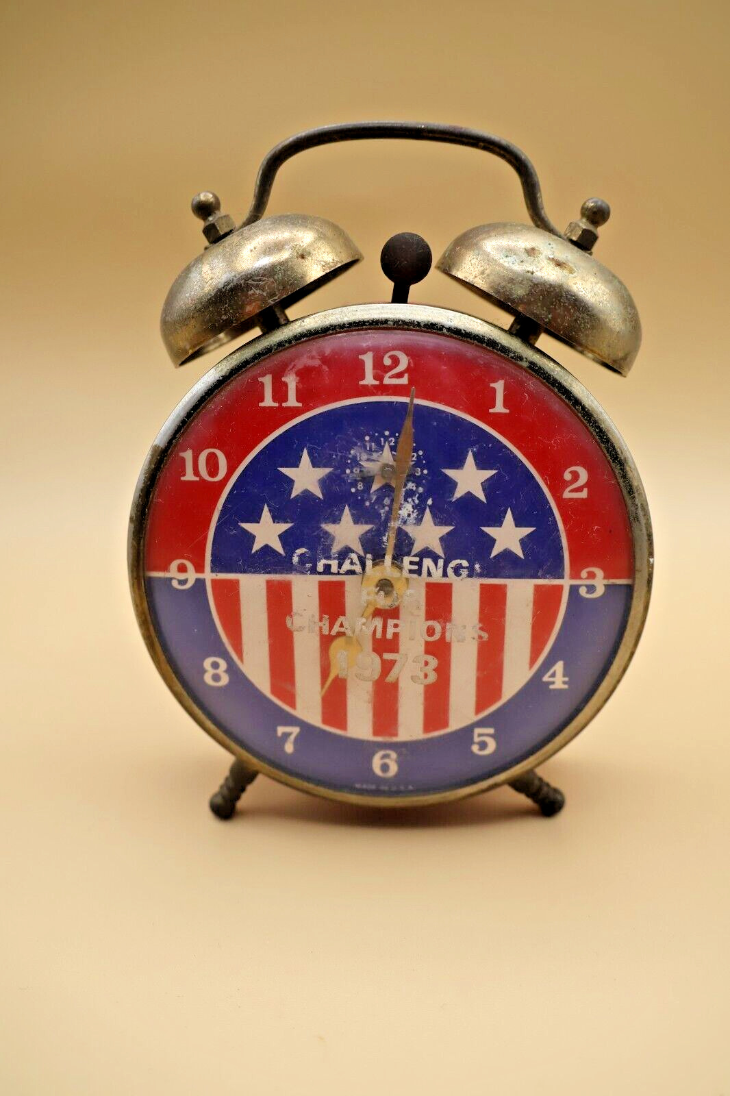 Robert Shaw USA Flag Red White  Blue Awesome Vintage Alarm Clock  Americana- DUT