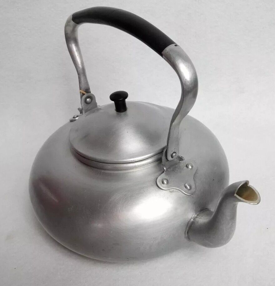 British Colony  Knobler Teapot Aluminum Tea Kettle Hong Kong Excellent condition