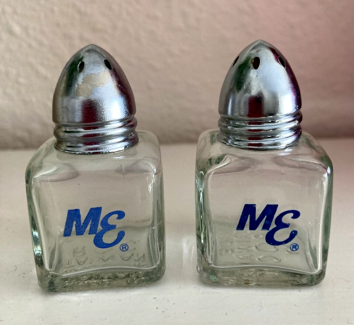 Midwest Express Airlines First Class Salt & Pepper Shakers Glass with Metal Top