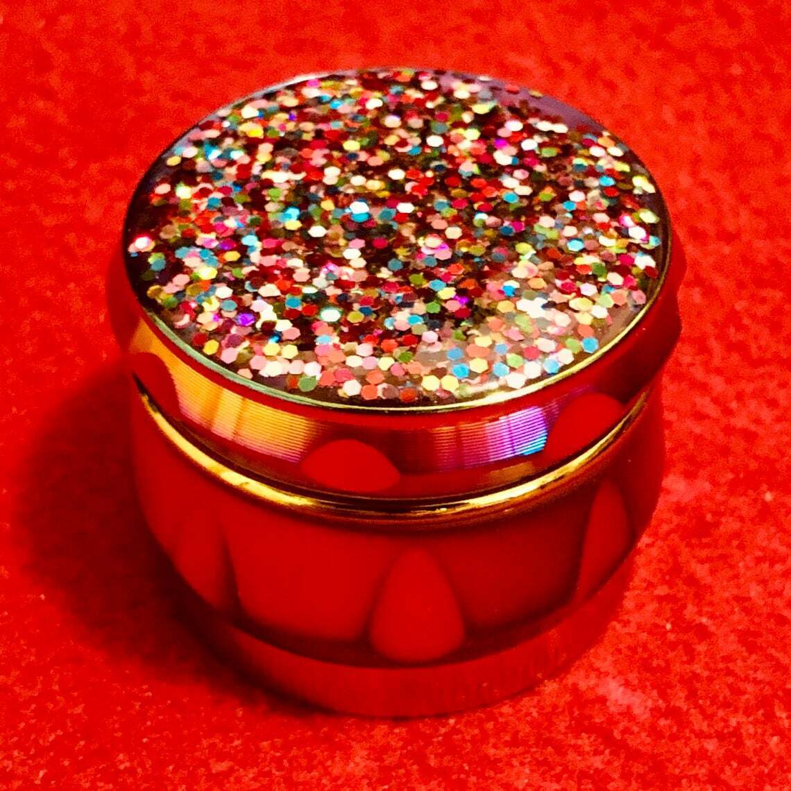 NEW 💫Fantastic look Holographic Glitter Metal Herb Grinder 1.5 Inch 4 Piece 