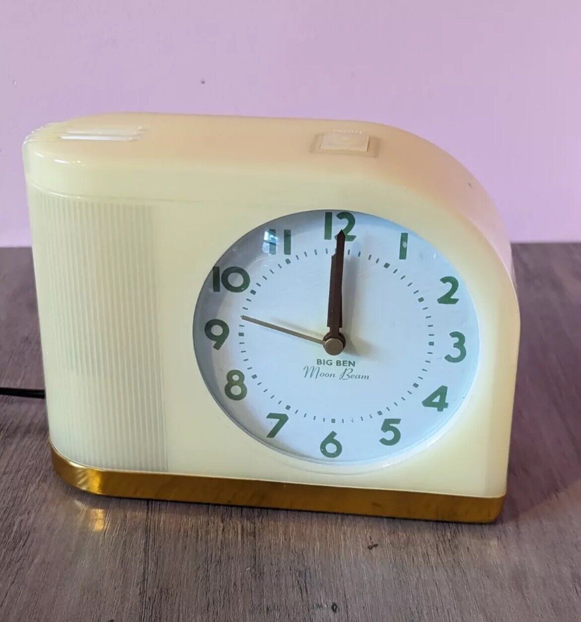 WORKING Westclox Big Ben Moon Beam 43000 White Yellow Retro Style Alarm Clock