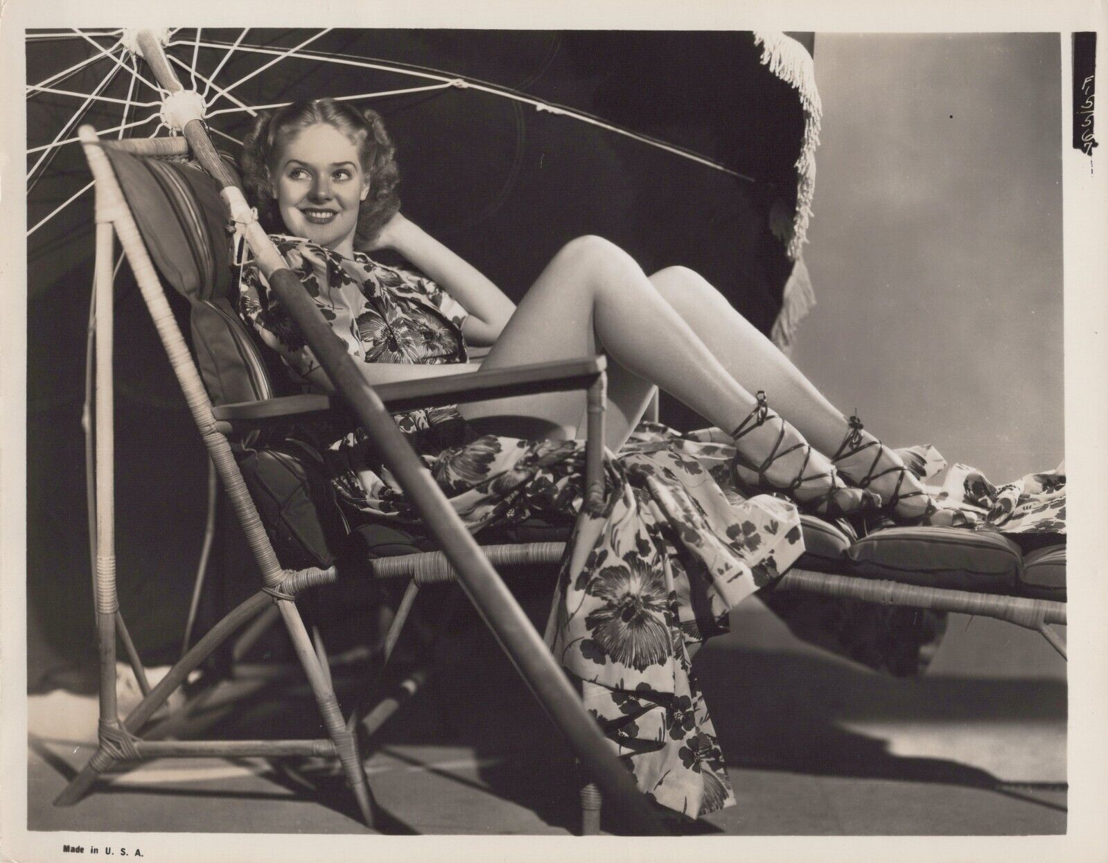 Alice Faye (1940s) 🎬⭐ Leggy Cheesecake - Alluring Seductive Photo K 204