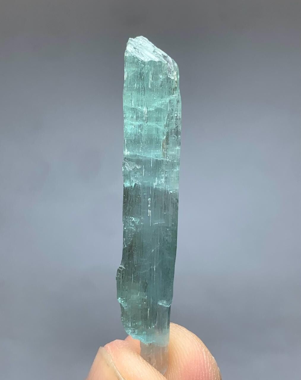 17.90 Cts  Green kunzite crystal from Afghanistan