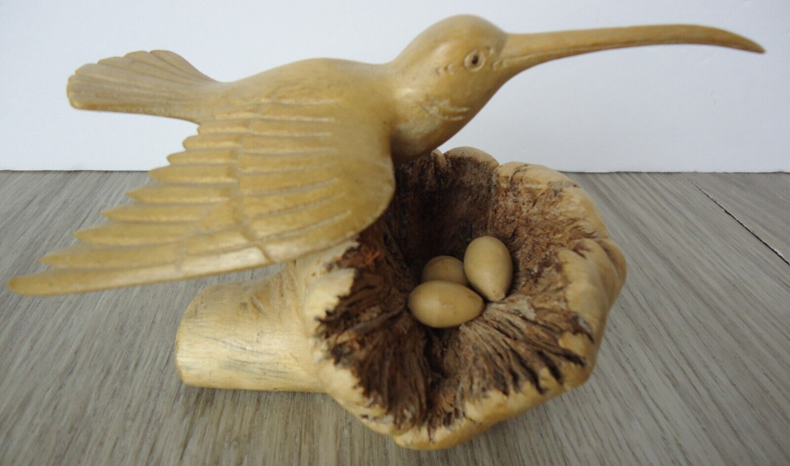 Carved Wooden Hummingbird on Nest 3 Eggs Detailed 3.5 by 6 in Figurine Repaired