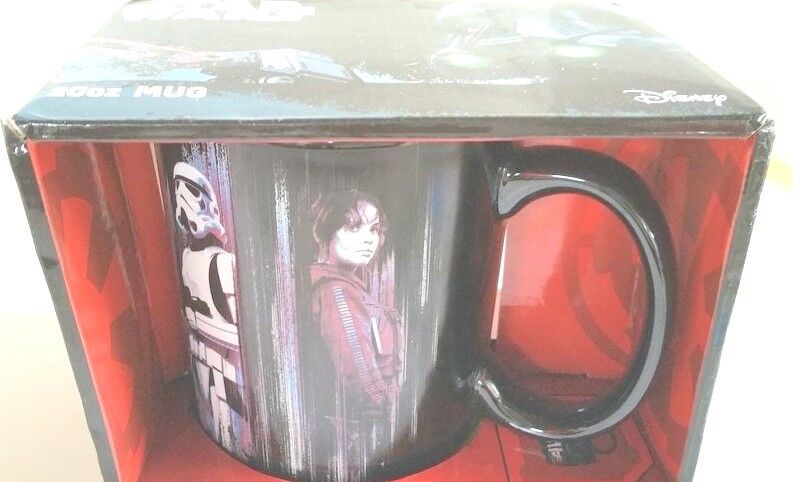 Disney Star Wars 20 oz Mug still  in box