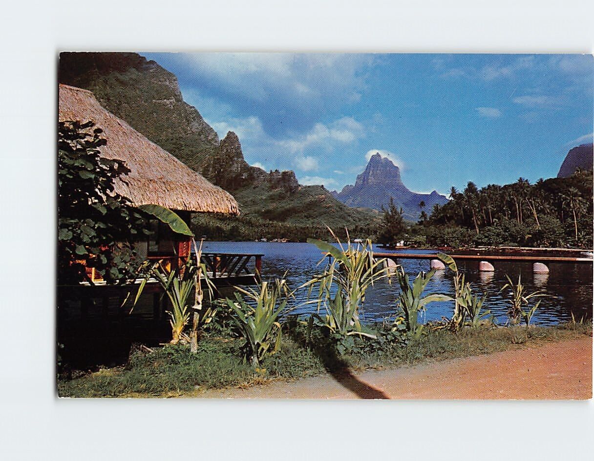 Postcard The famous Bay of Cook viewed from Hotel Moorea French Polynesia