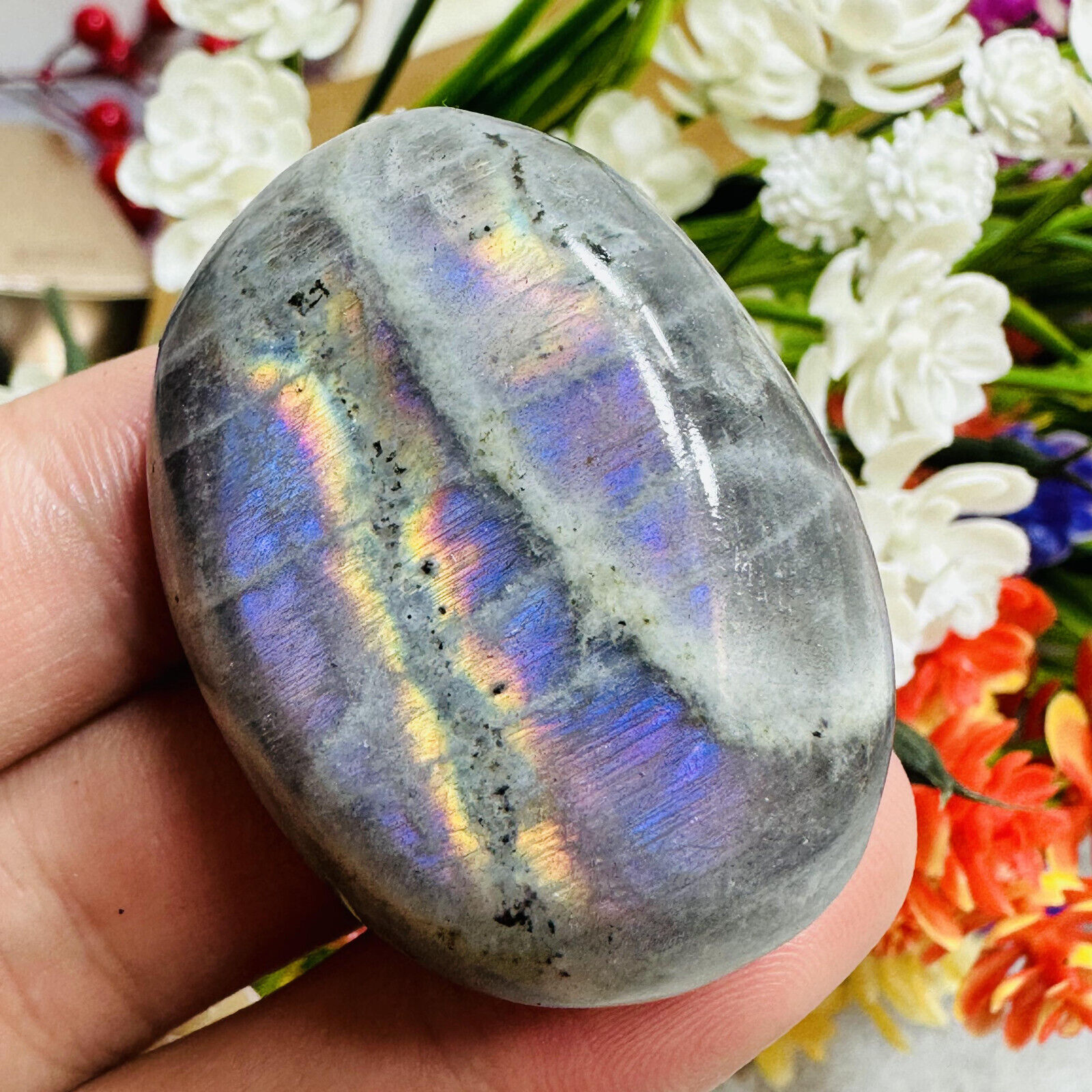 Natural purple Labradorite Quartz Crystal Polished Palm Stone Ore Healing 1PC