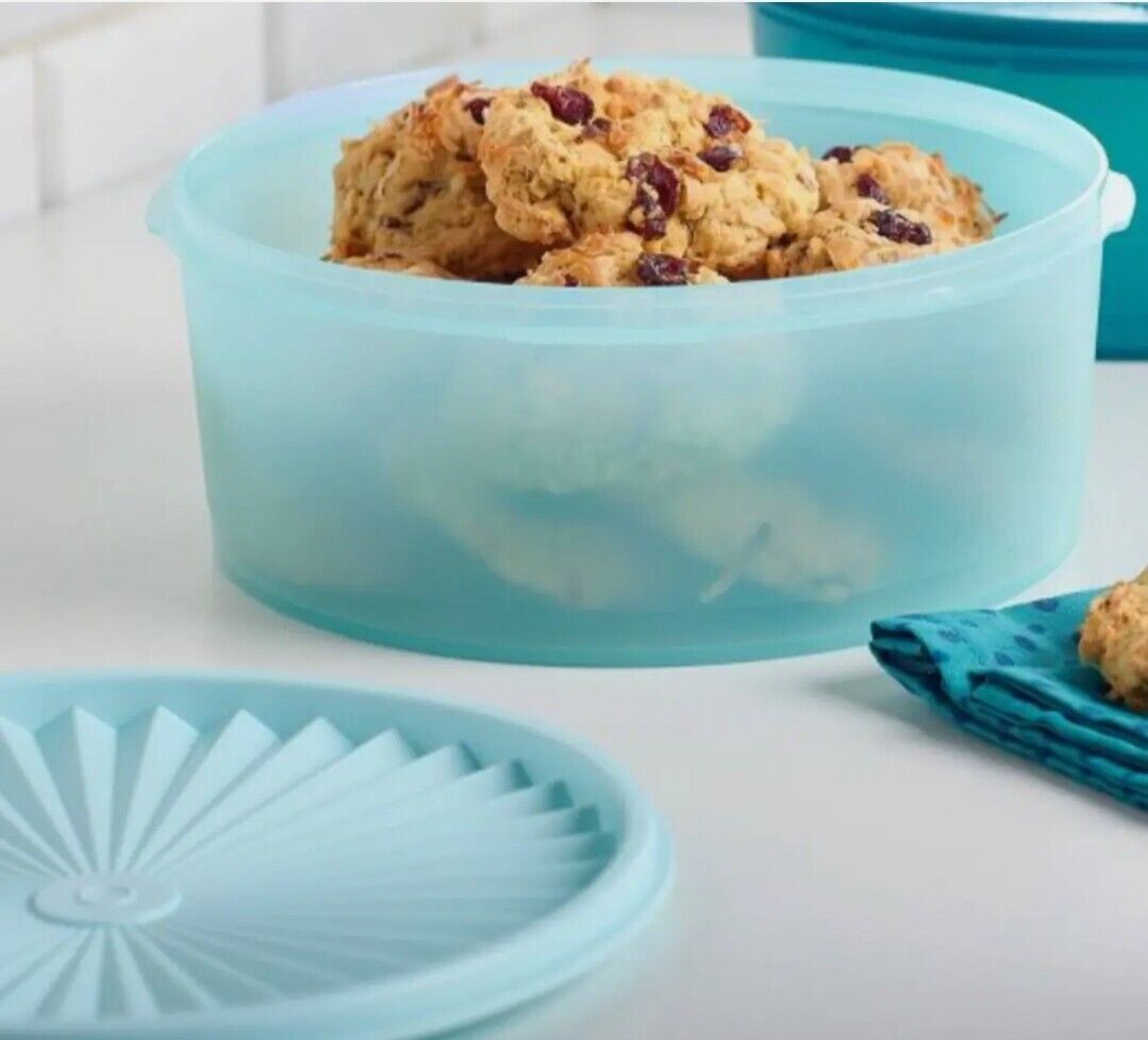 New Tupperware Servalier Cookie Canister 8 Cup One Touch Seal Aqua New