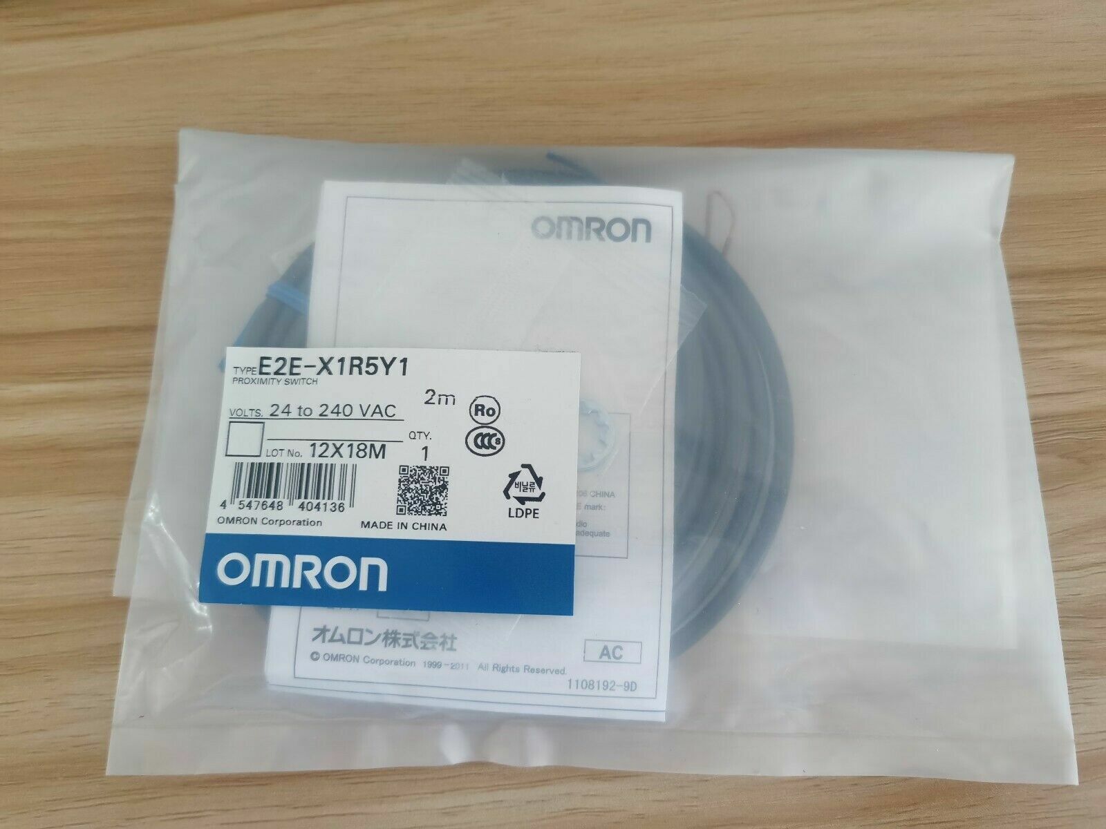 1PCS New Omron E2E-X1R5Y1 Proximity Switch Sensor 24-240VAC 2m Fast Ship