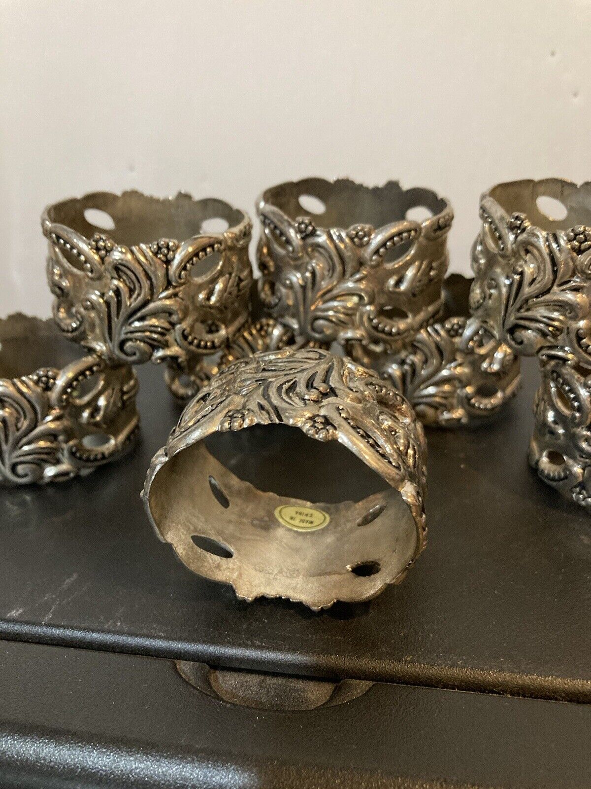 Vintage 20th Century Baroque Godinger Set Of 8 Silver Plated Napkin Rings