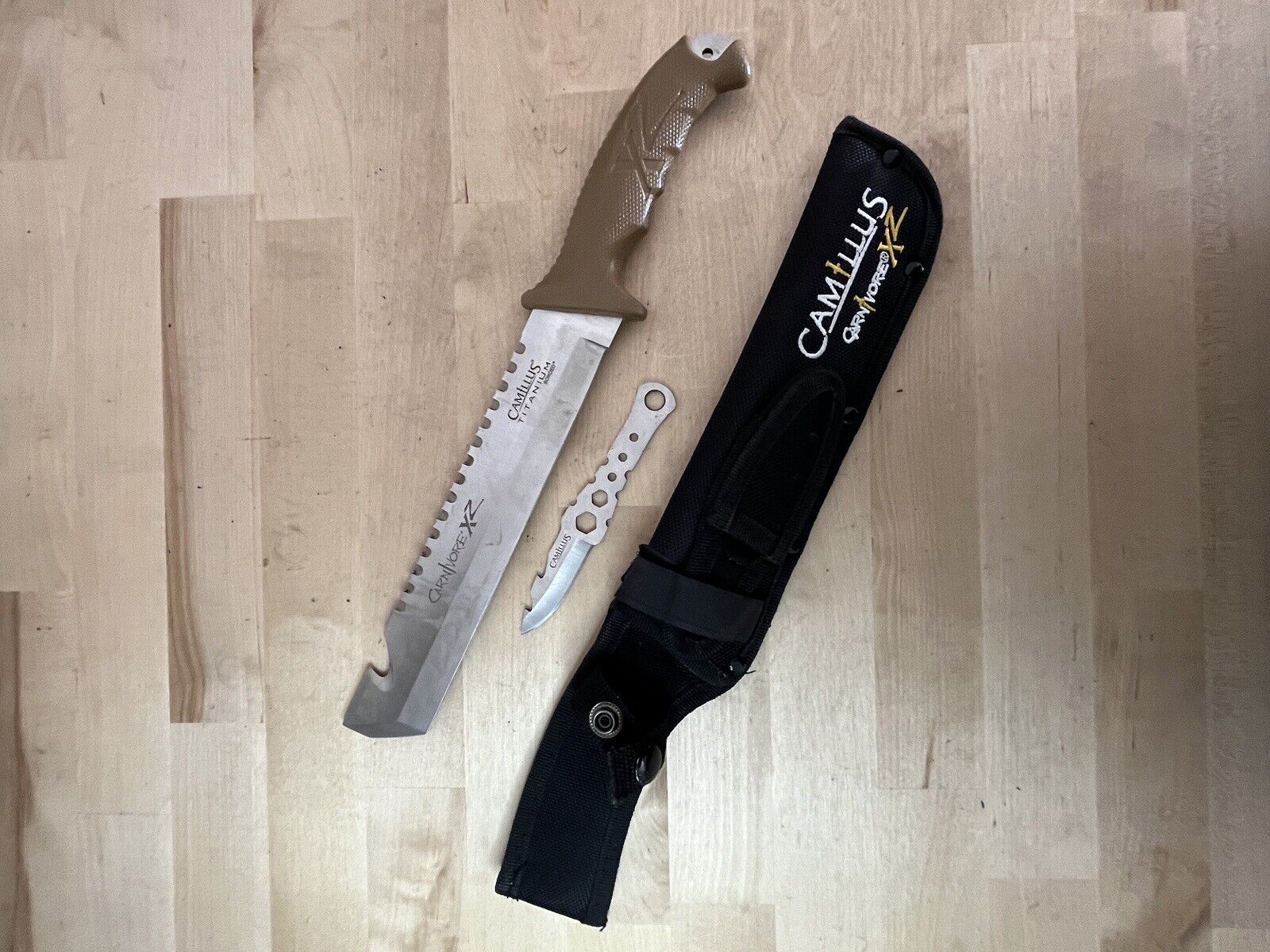 Camillus Carnivore XZ Titanium Bonded Knife w/Sheath
