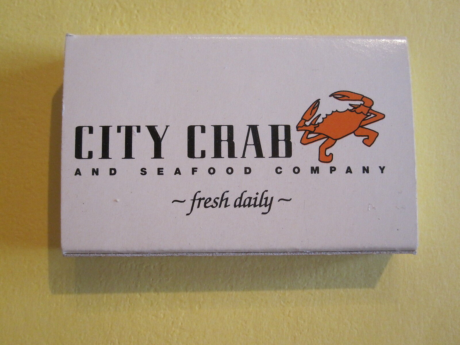 CITY CRAB AND SEAFOOD CO NEW YORK CITY RESTAURANT MATCH BOOK  BOX WOOD STICKS