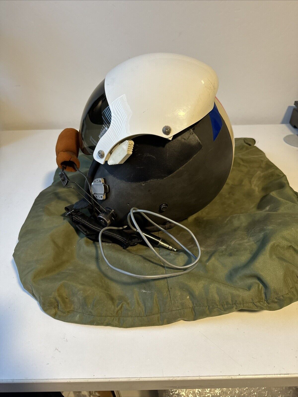 USAF HGU-55/P Pilot Flight Helmet size Large w/Helmet Bag