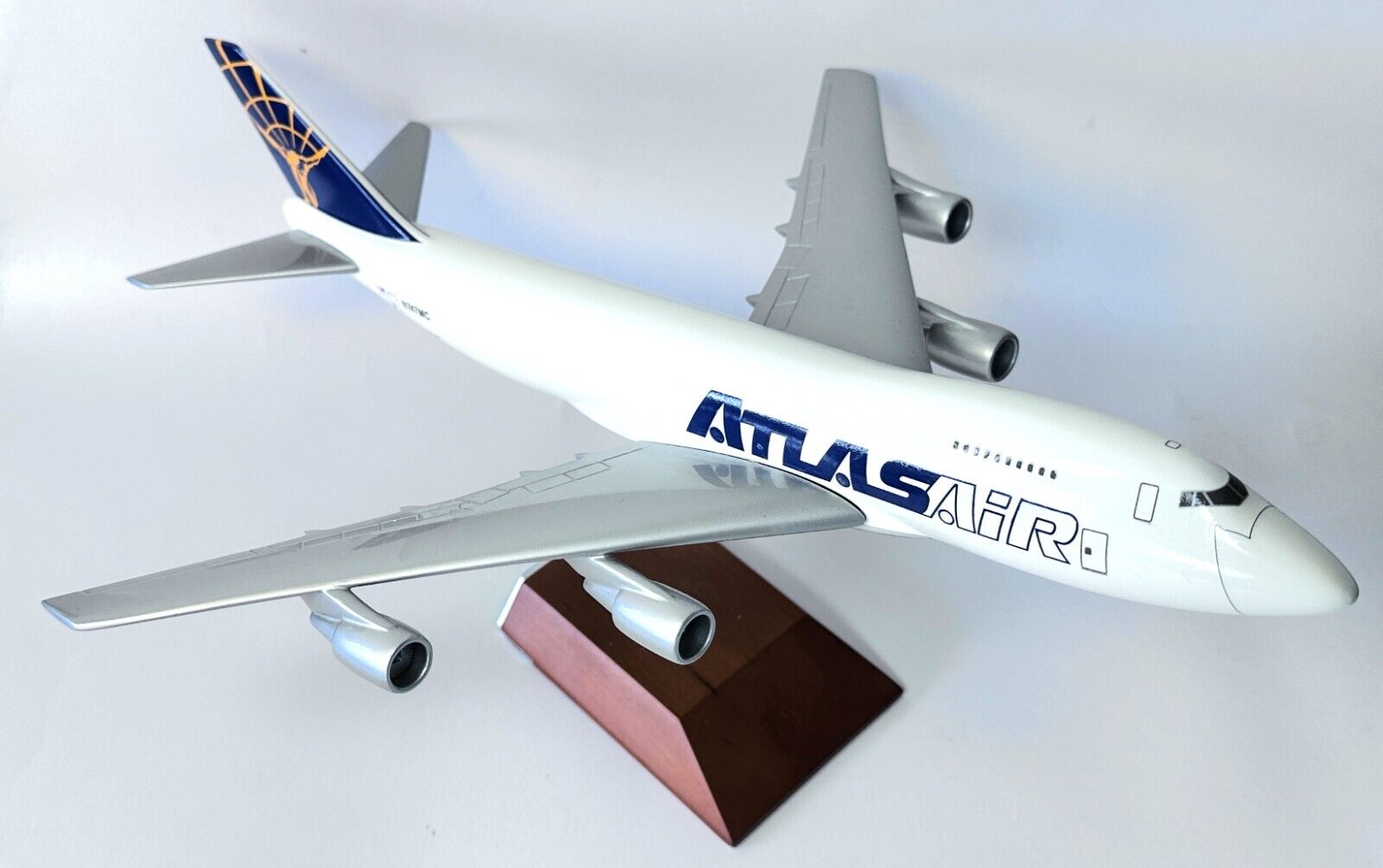 Boeing 747-200 Atlas Air USA Premium Collectors Model Scale 1:200 N747MC
