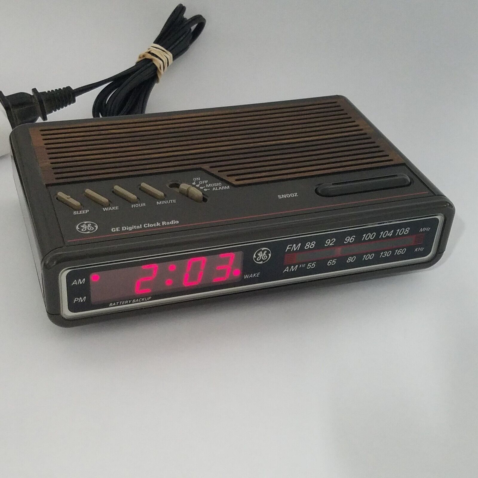 Vintage 1980s General Electric Digital Clock Radio 7-4612A Tested & Working
