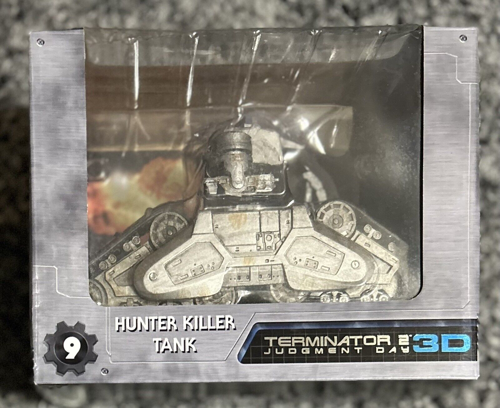 TERMINATOR 2 Judgement Day 3D Hunter Killer Tank NECA Reel Toys Cinemachines 3D 