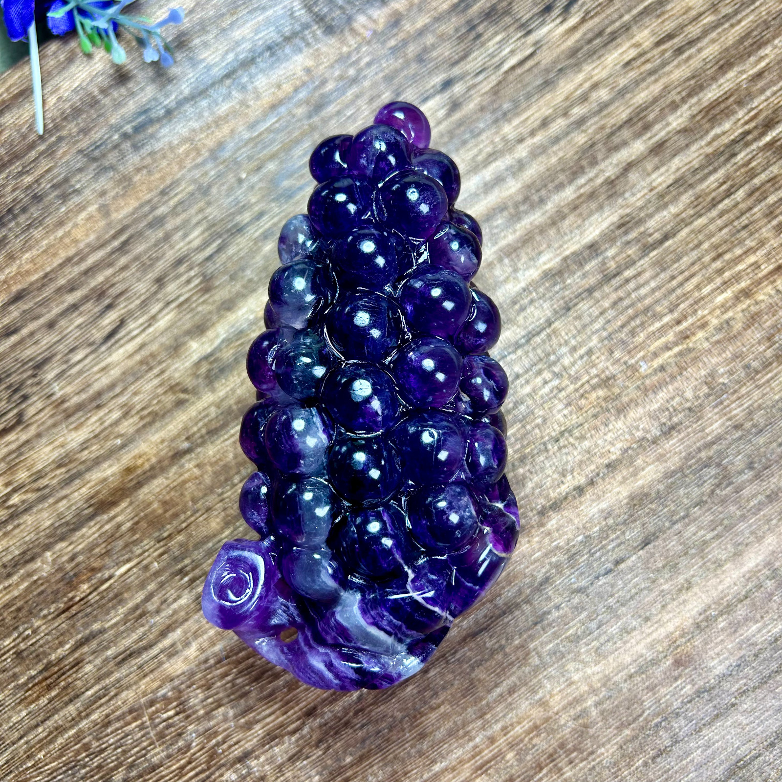 TOP 375G Natural Purple Fluorite Handcarved Grape shape Quartz Crystal carving