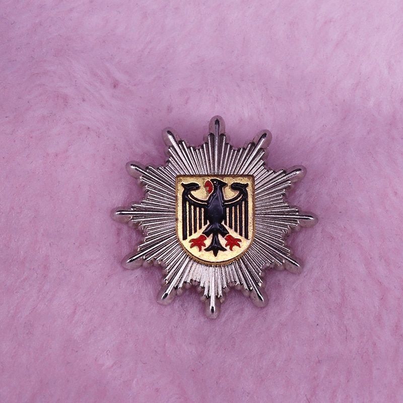 WW1 German Eagle Coat Arms Crest Enamel Laple pin Deutschland Bundesadler Badge