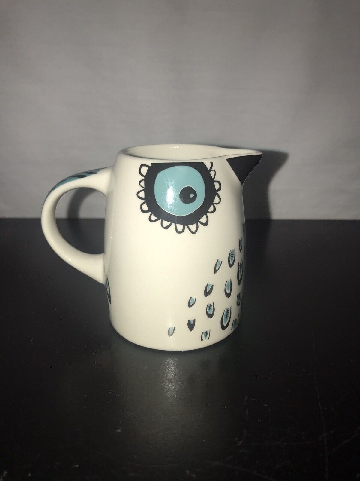 hannah turner ceramic small owl jug/creamer pre owned