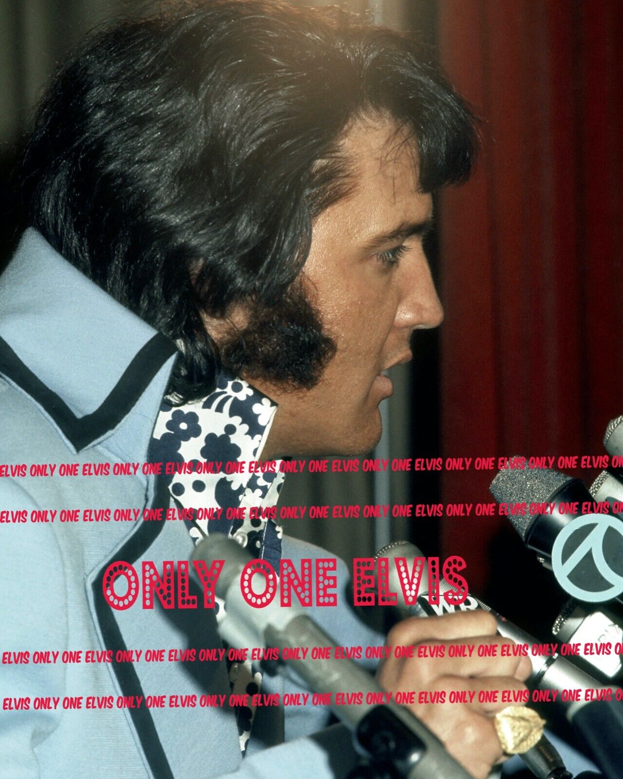 1972  ELVIS PRESLEY Madison Square Garden PRESS CONFERENCE Photo STUNNING NEW 09