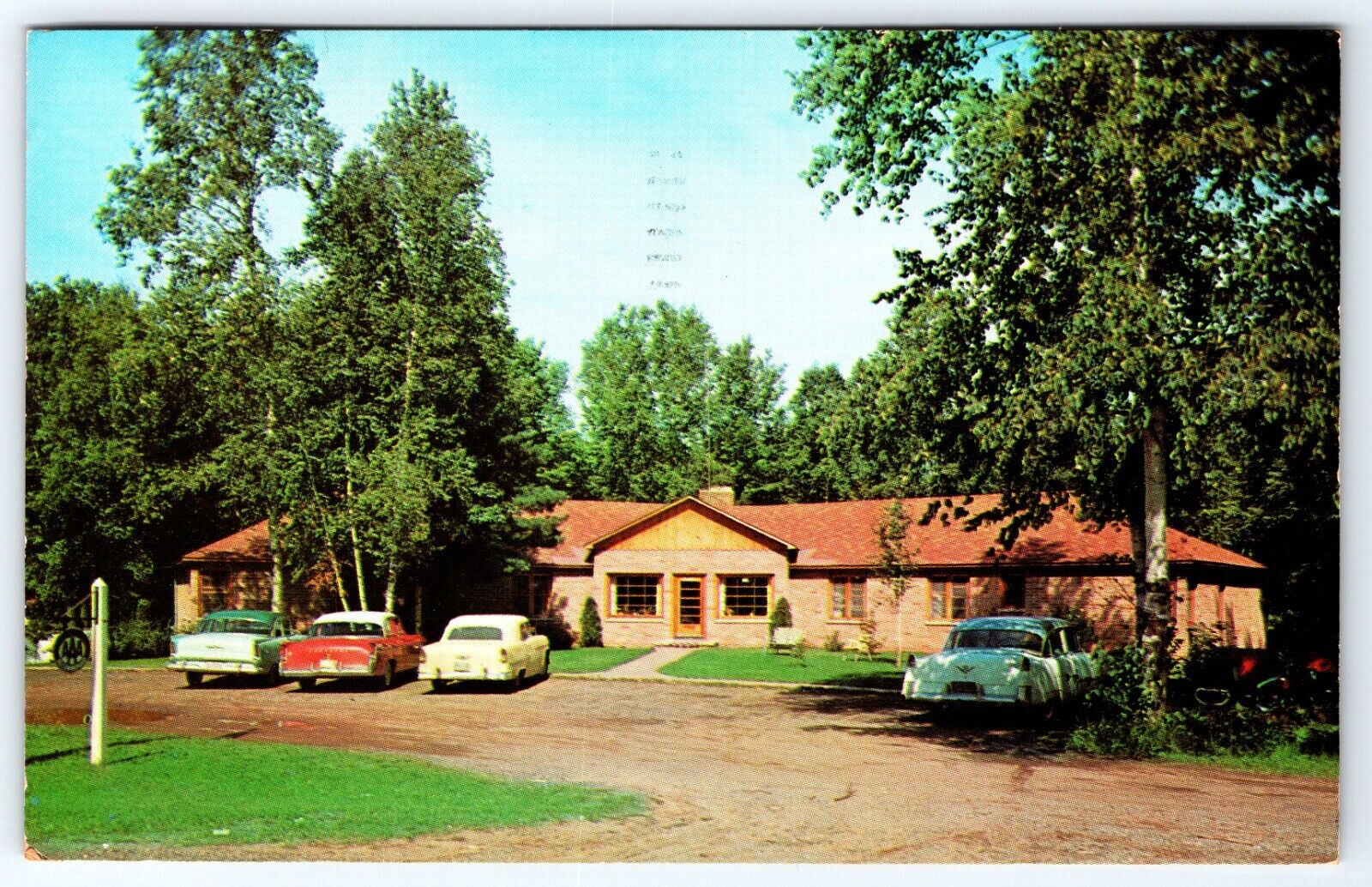 Hokans Motel 1950s Cars Located in Ontonagon Michigan 1958 LL Cook Postcard