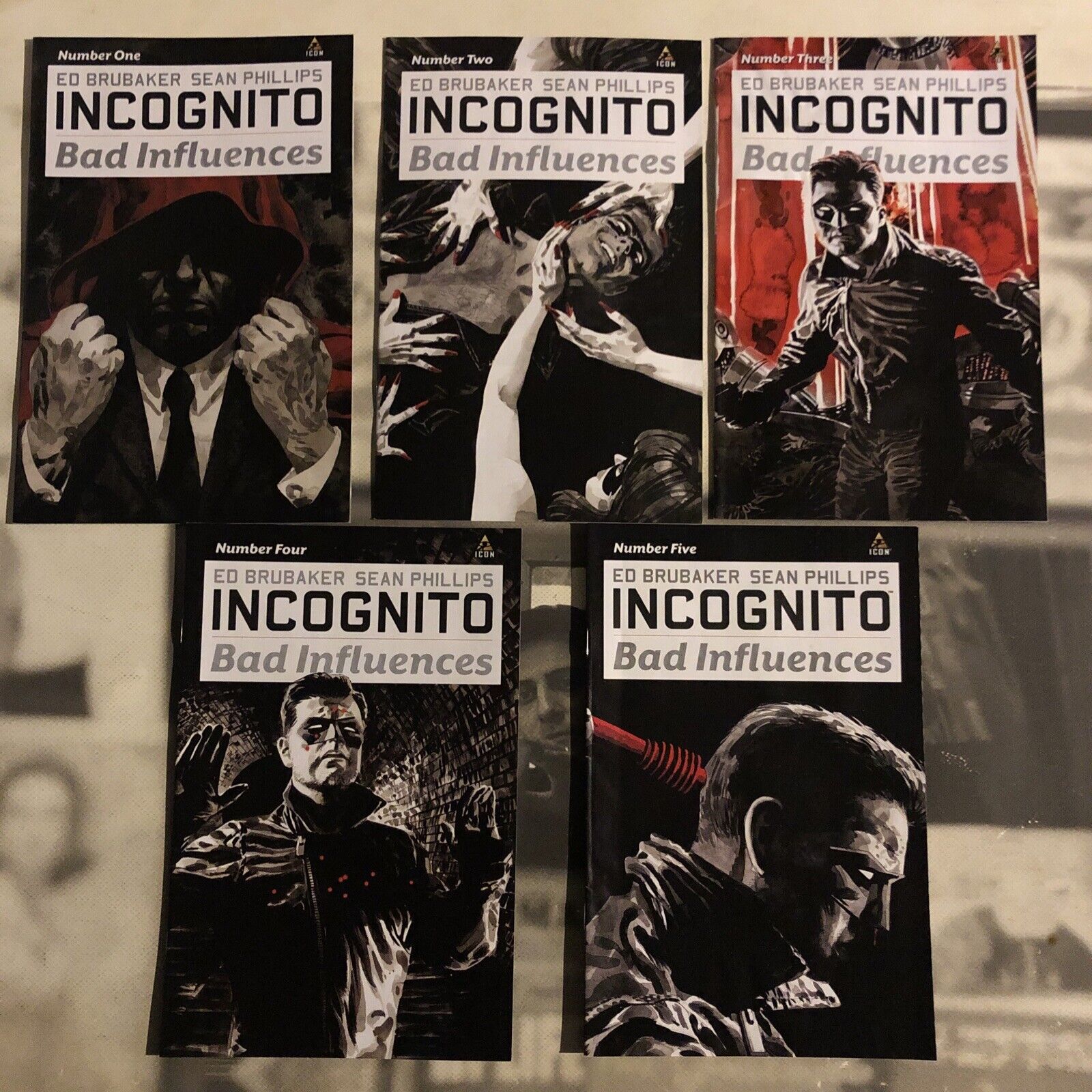 Incognito: Bad Influences #1,2,3,4,5 complete series ed brubaker icon set B17JL