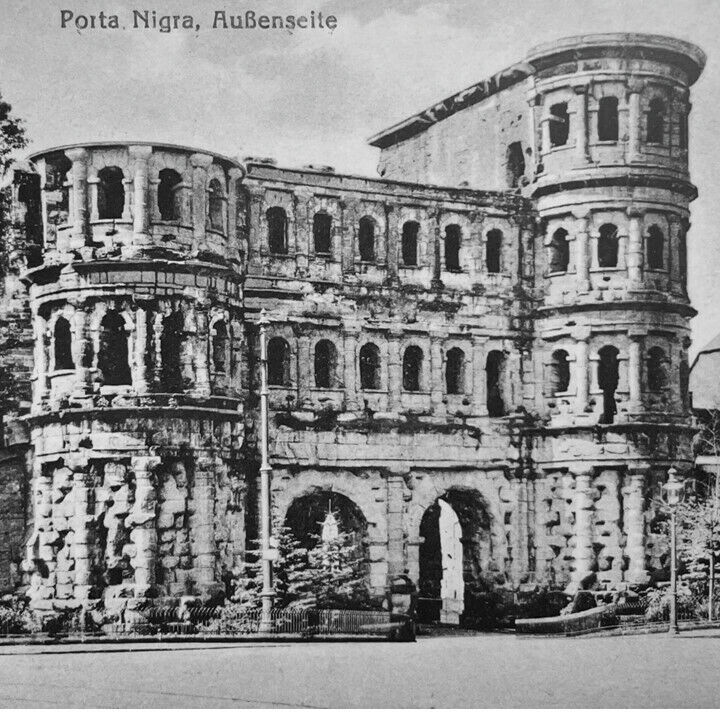 4 1910s Ancient Roman Ruins, France Lithograph Postcard Lot  Temples, City Gate