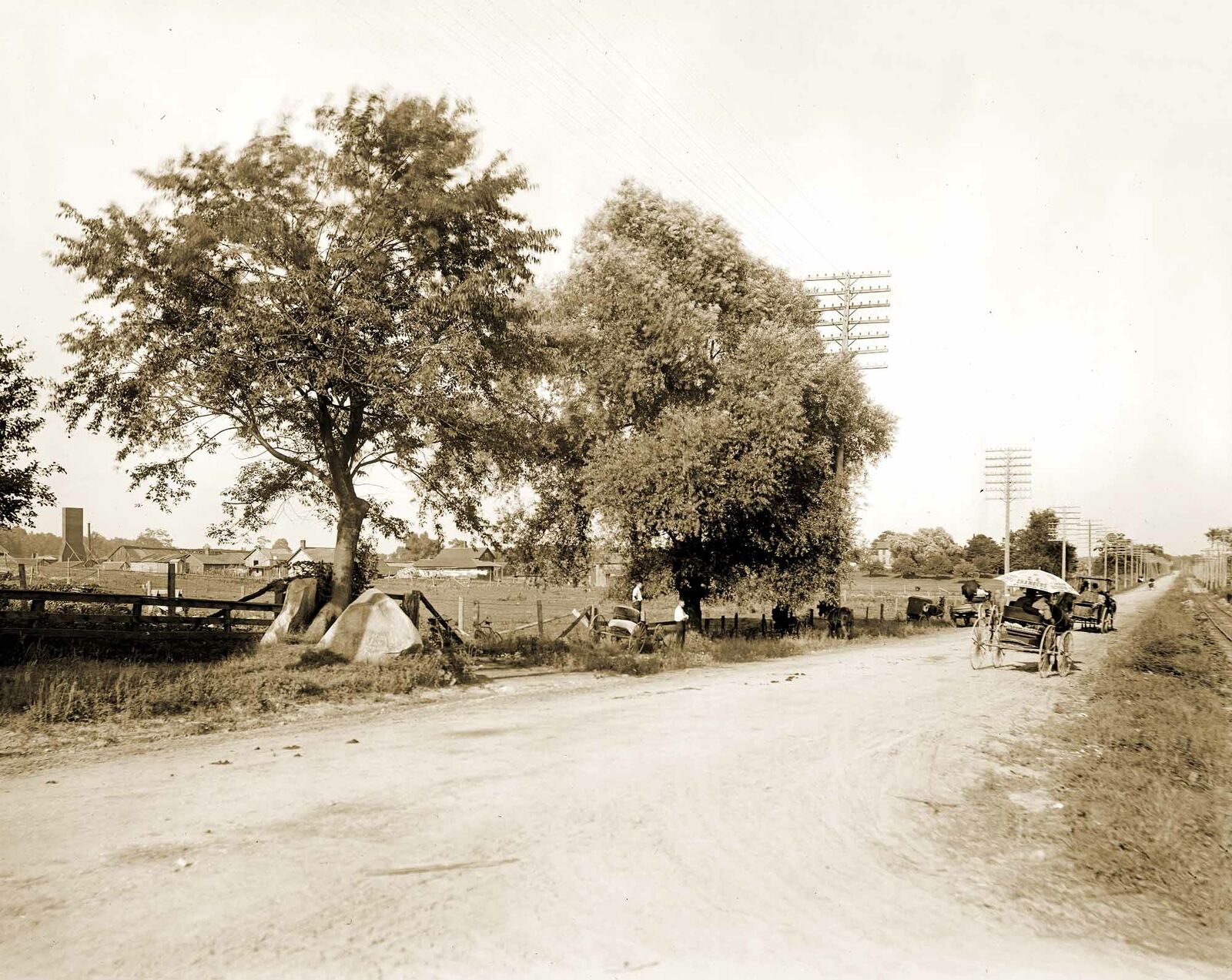 1910\'s Half Way Rock, Lansing, Michigan Vintage Old Photo 8.5\