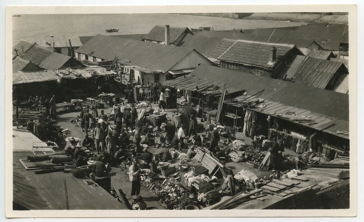 Original 1930\'s China Chinese Outdoor Market w many People Photo 3 3/8\