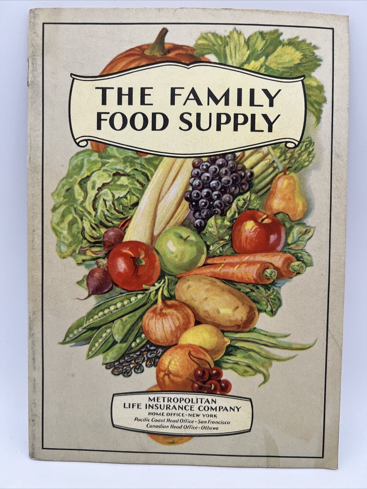 1934 THE FAMILY FOOD SUPPLY Metropolitan Life Insurance Company Vitamin Nutrient