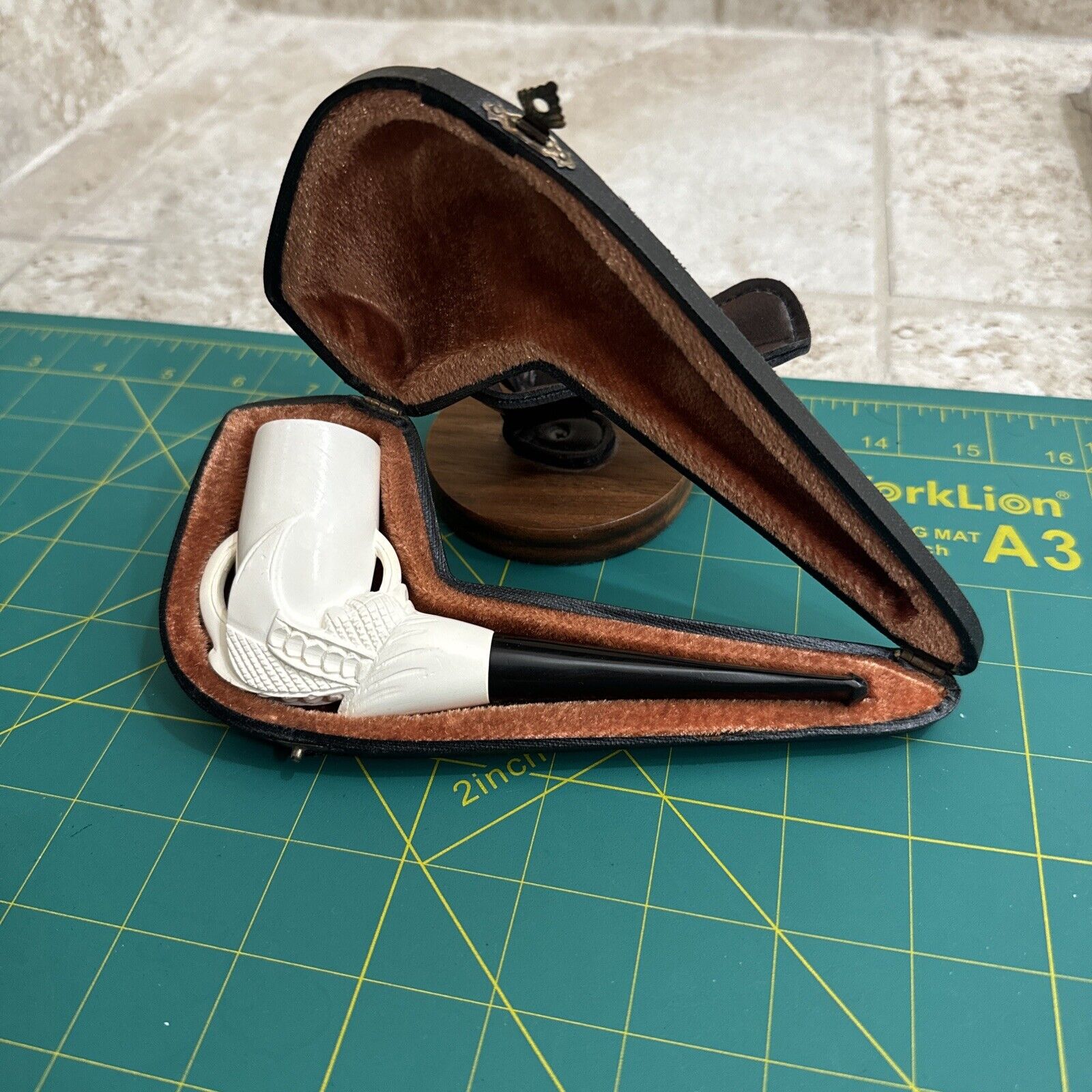 Eagle Claw Meerschaum Tobacco Pipe Brand New With Case Gorgeous 
