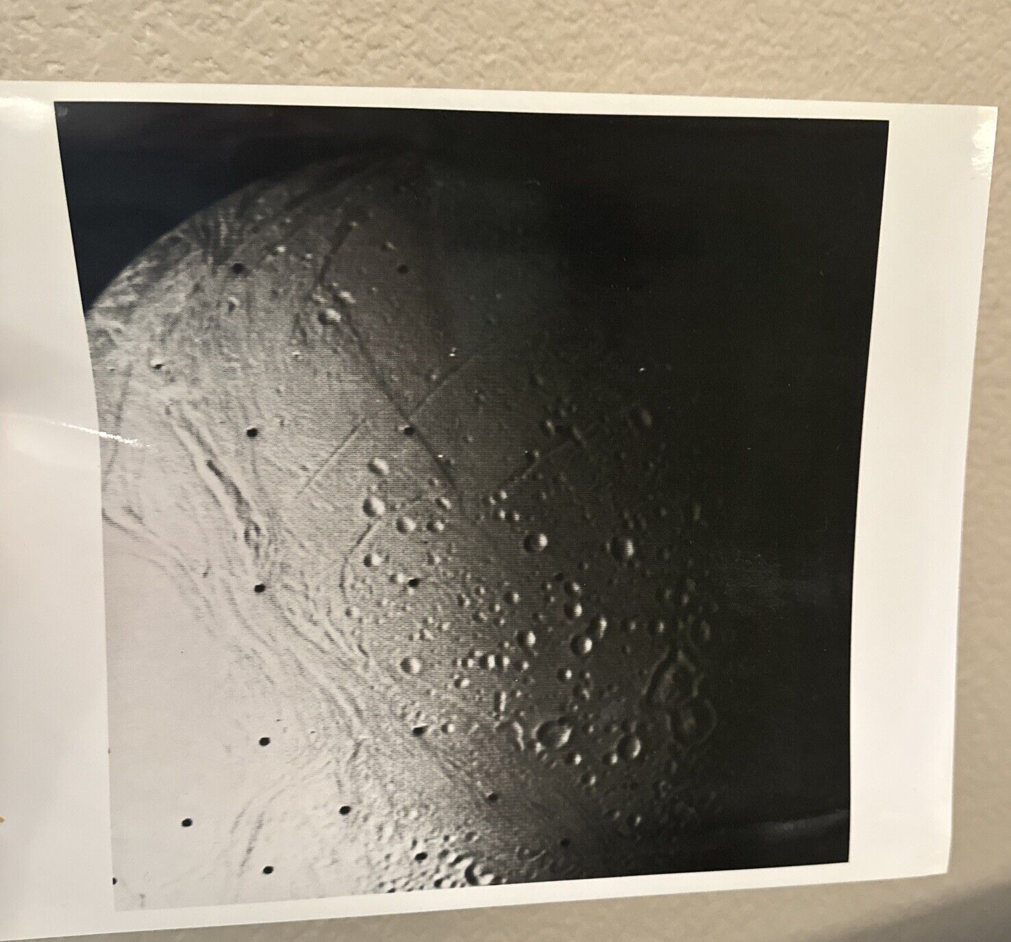 ORIGINAL JPL NASA SATURN MOON ENCELADUS VOYAGER 2 PHOTO KODAK PAPER 08/26/1981