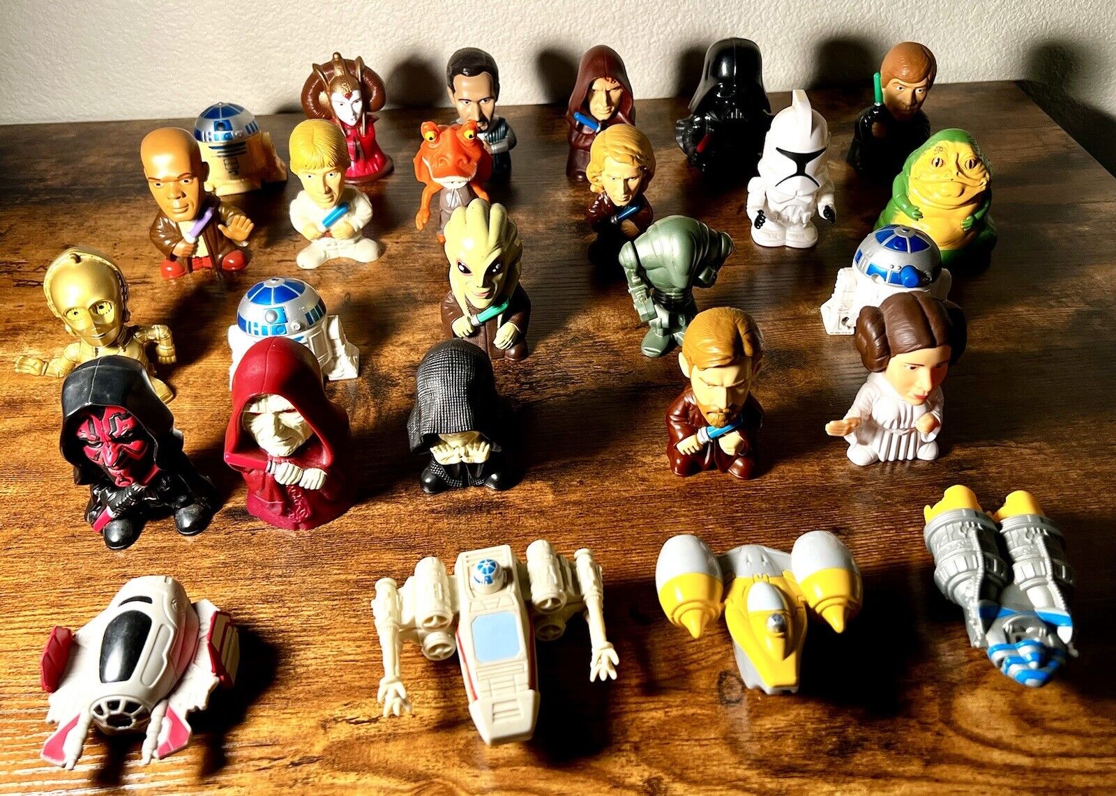 STAR WARS Burger King Fast Food Toy Lot of Figures View Pull & Go 26 TOYS Total