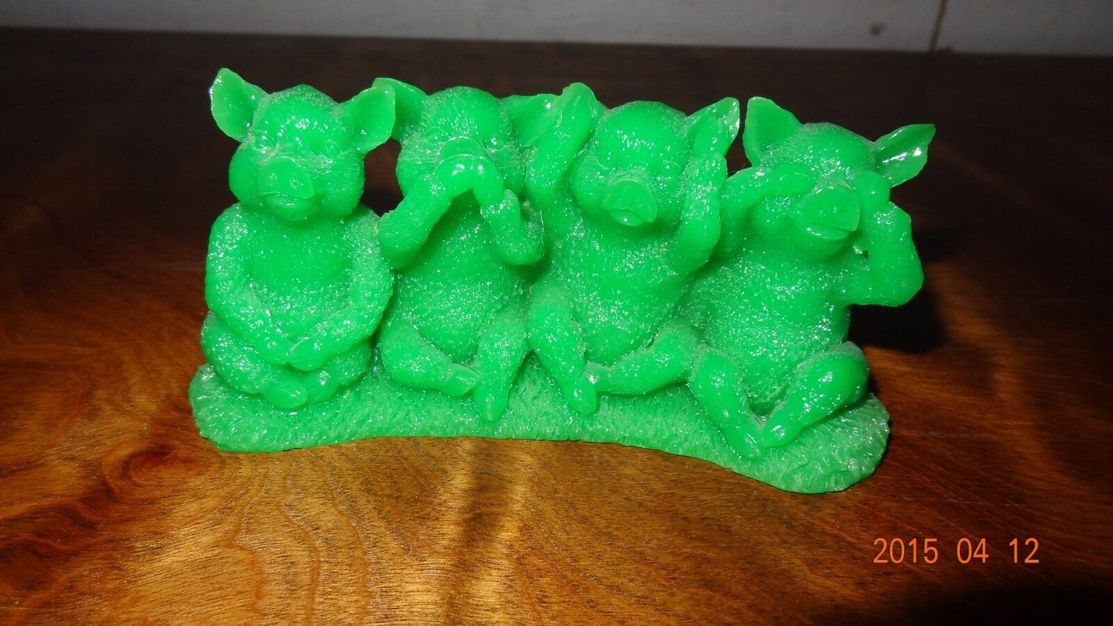 4 Green Pigs figurine of Right Behavior Do,Speak,Hear,See no Evil made of Resin