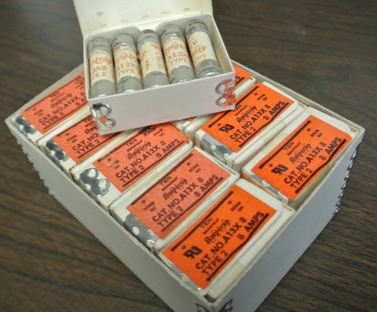 BOX of 10 / SHAWMUT A13X8 TYPE 2 SEMICONDUCTOR FUSE / 8A / 130V / NEW SURPLUS