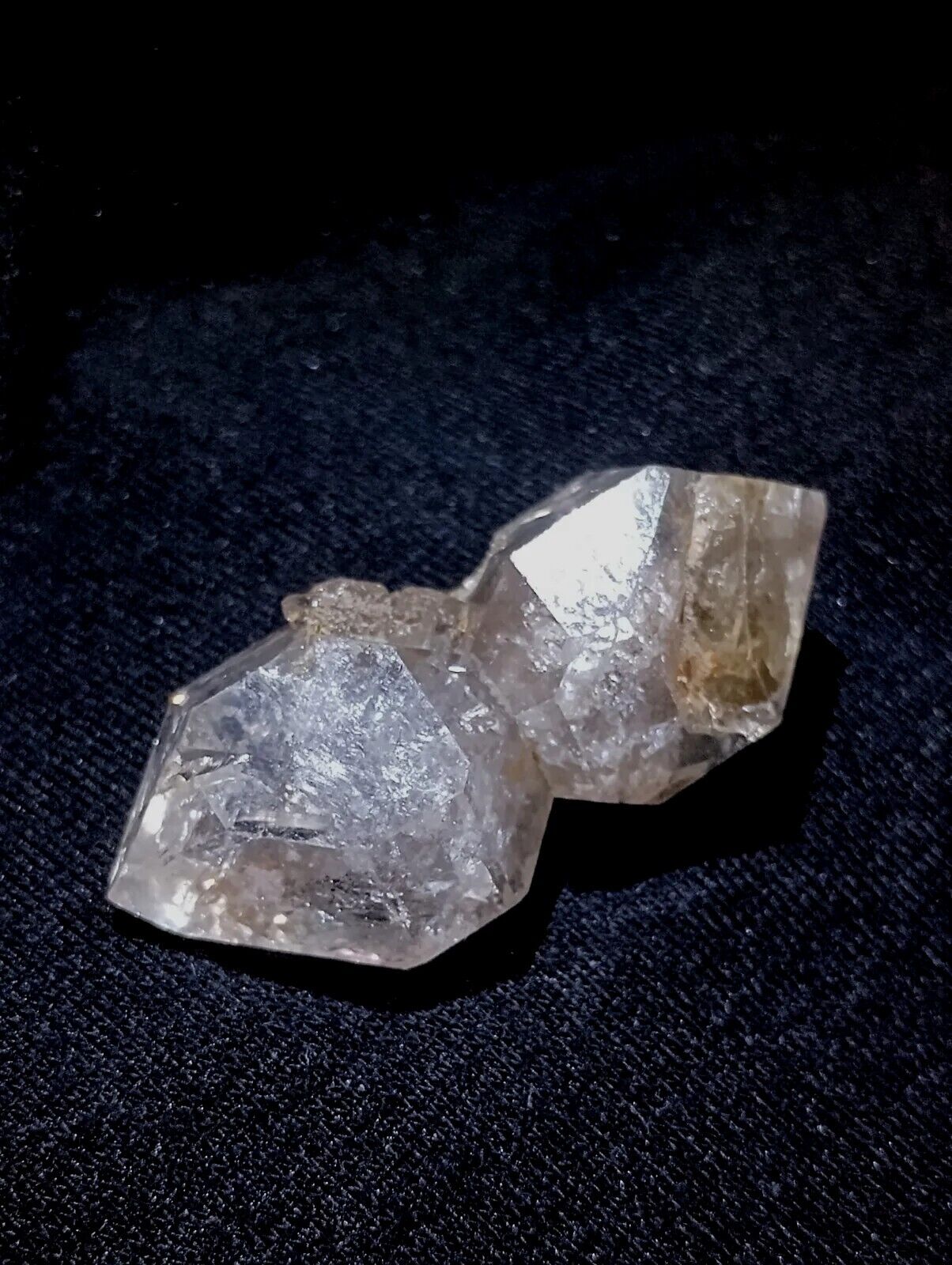 Genuine Herkimer 💎 With Unique (Dumb Bell) Formation   From New York 