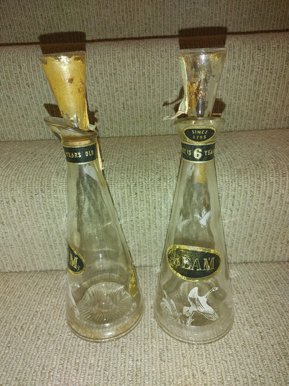 Vintage 1956 Jim Beam Bond Pyrex Glass Decanter Bottle Pair Ducks w Stoppers