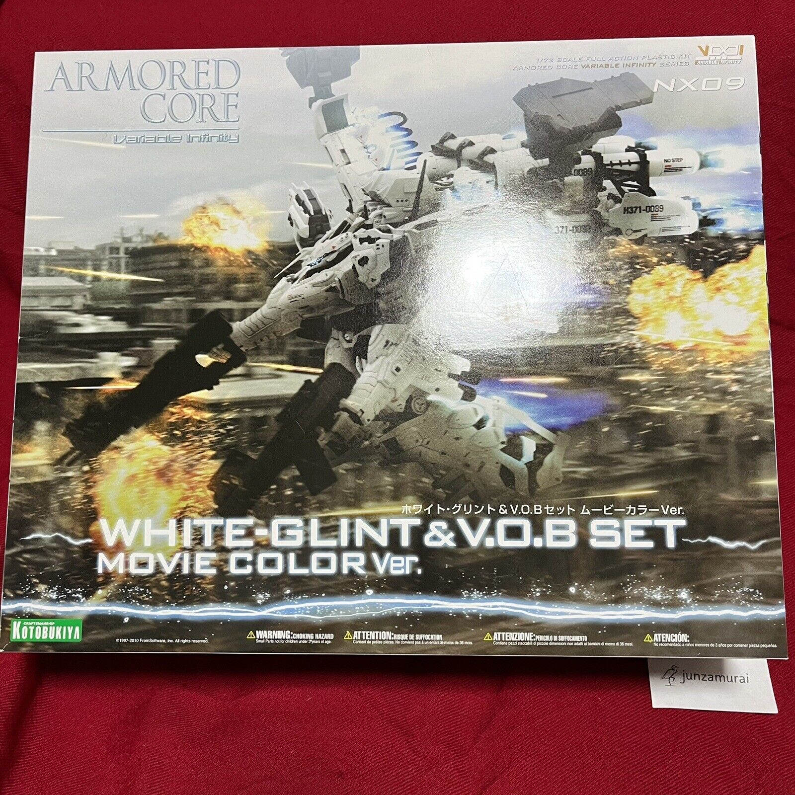 KOTOBUKIYA Armored Core White Glint & V.O.B Set Movie Color Ver 1/72 Kit NX09LIN