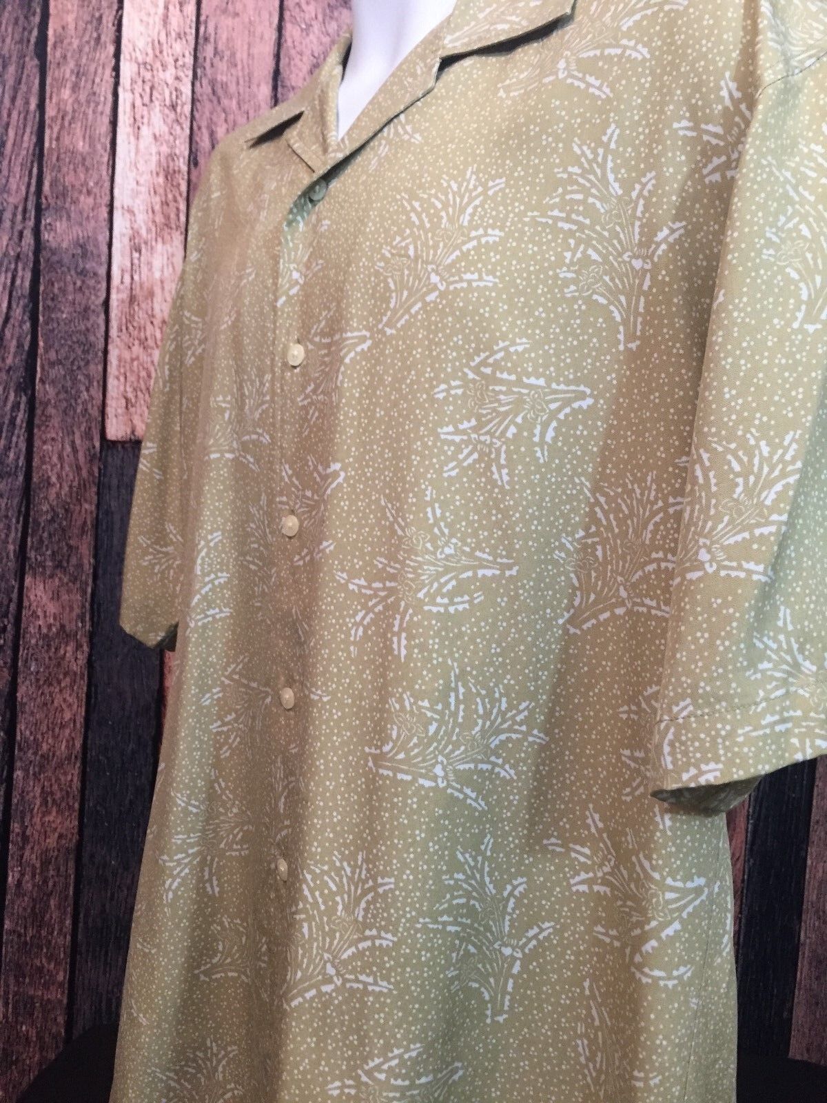 Joseph & Feiss, Size Med, Hawaiian Shirt 100% Silk, Olive with Lite Blue Designs