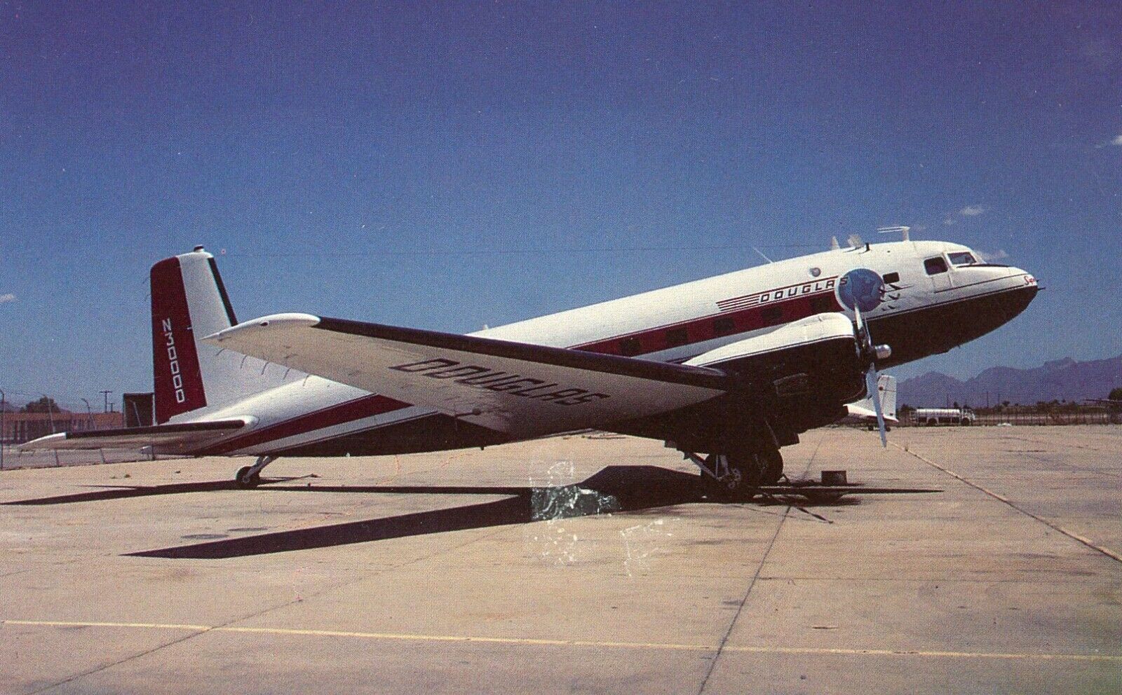 DOUGLAS  AIRLINES  AIRCRAFT   SUPER  DC-3   1109
