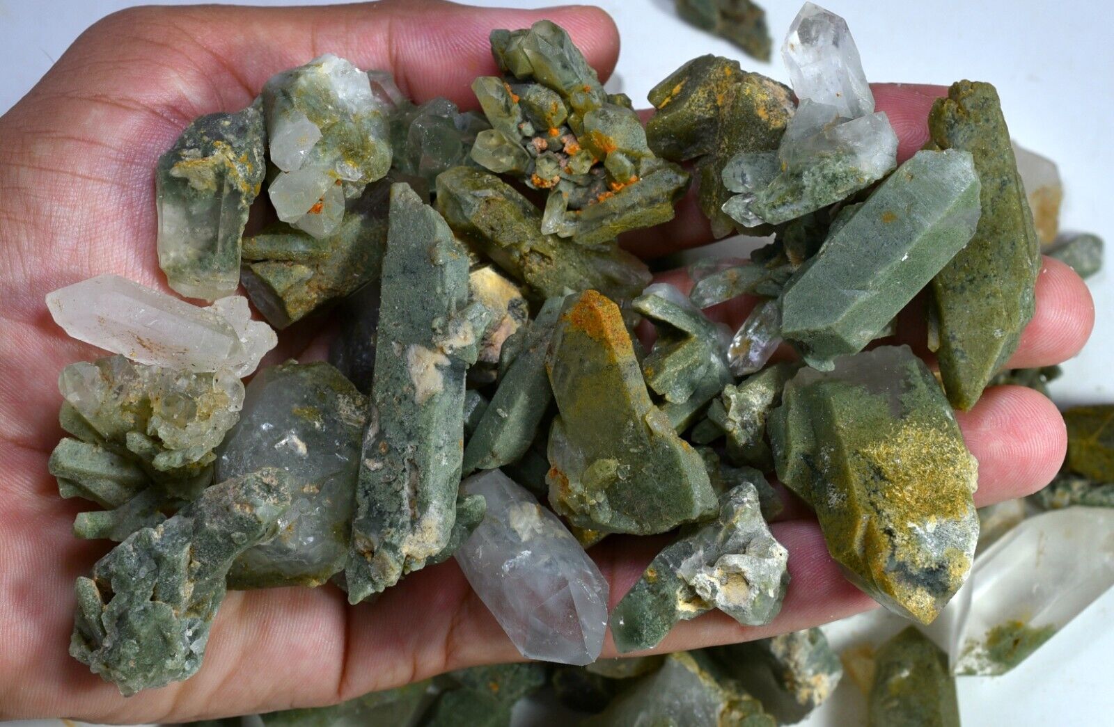 710 GM Full Terminated Natural Green FADEN QUARTZ Crystals Minerals Lot Pakistan