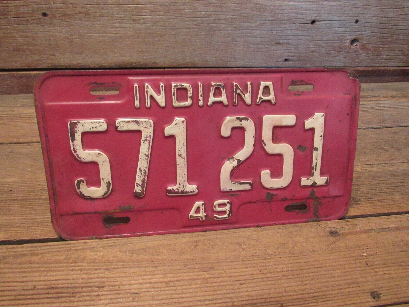 Vintage 1949 Metal INDIANA Car Truck License Plate Solid Rat Rod, Man Cave